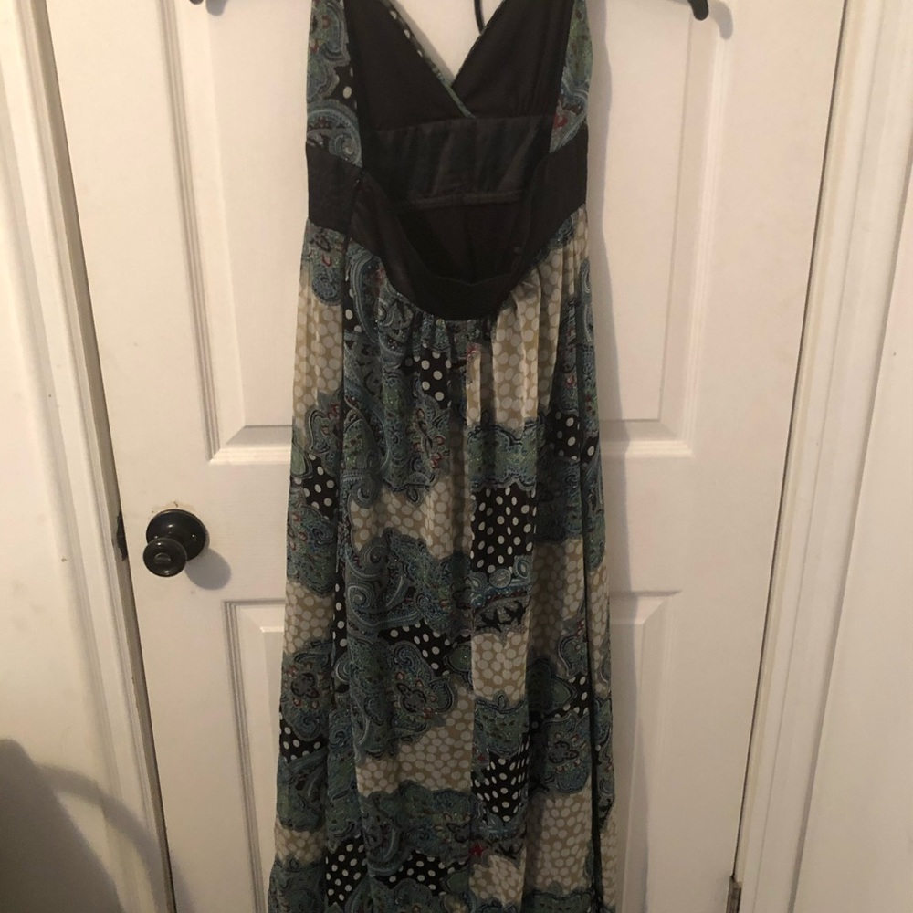 Halter summer Dress - Picture 2 of 3